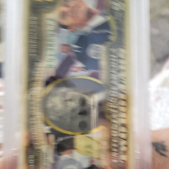 Collectible $2 bill with Obama on it. Let's go leaving nice collectible. - Picture 3 of 4